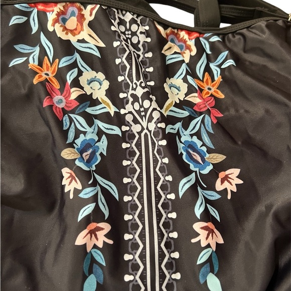 Plus Size Meliflo Women’s Embroidered Boho Tanki size 2 X - Picture 4 of 4